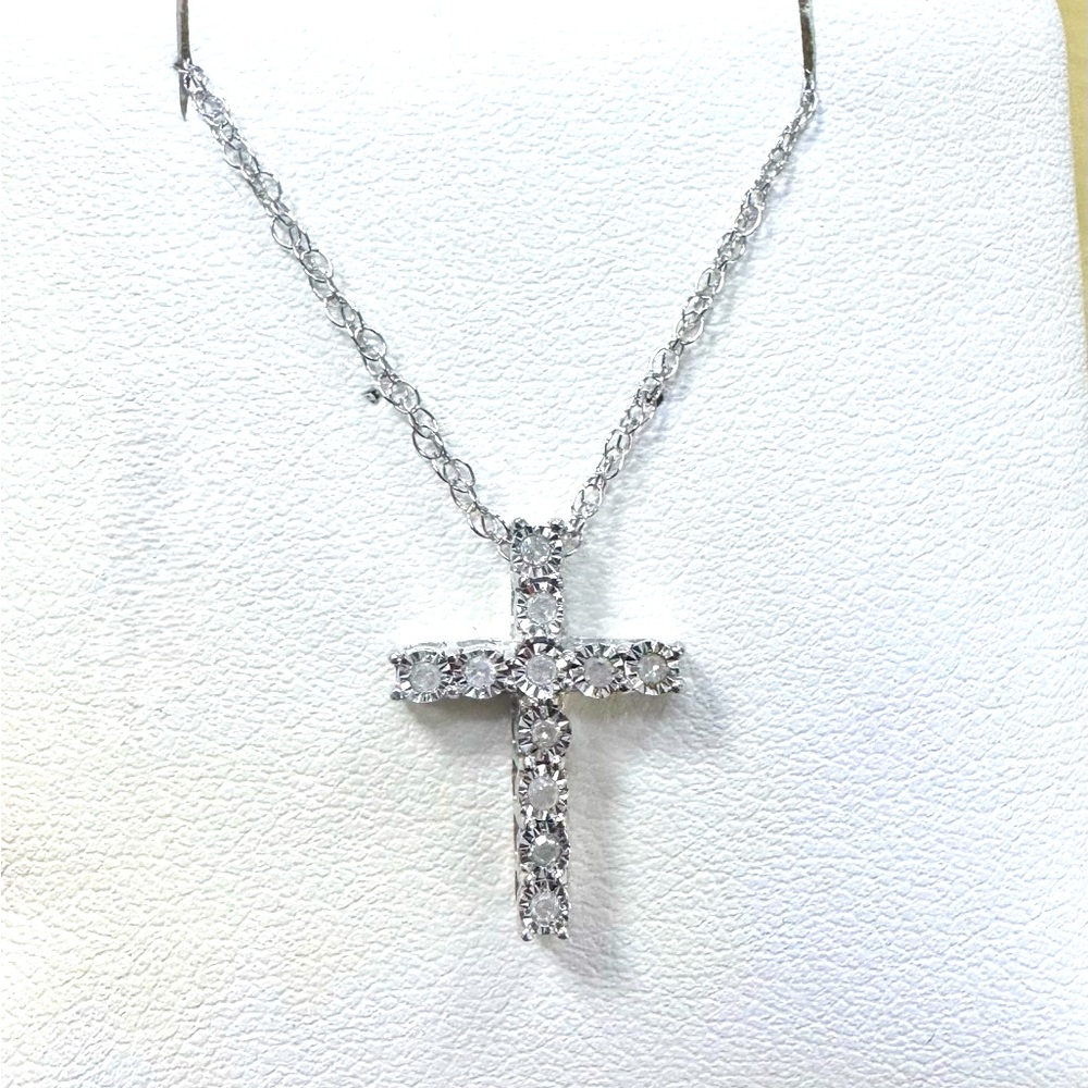 Diamond Cross Pendant Necklace Sterling Silver